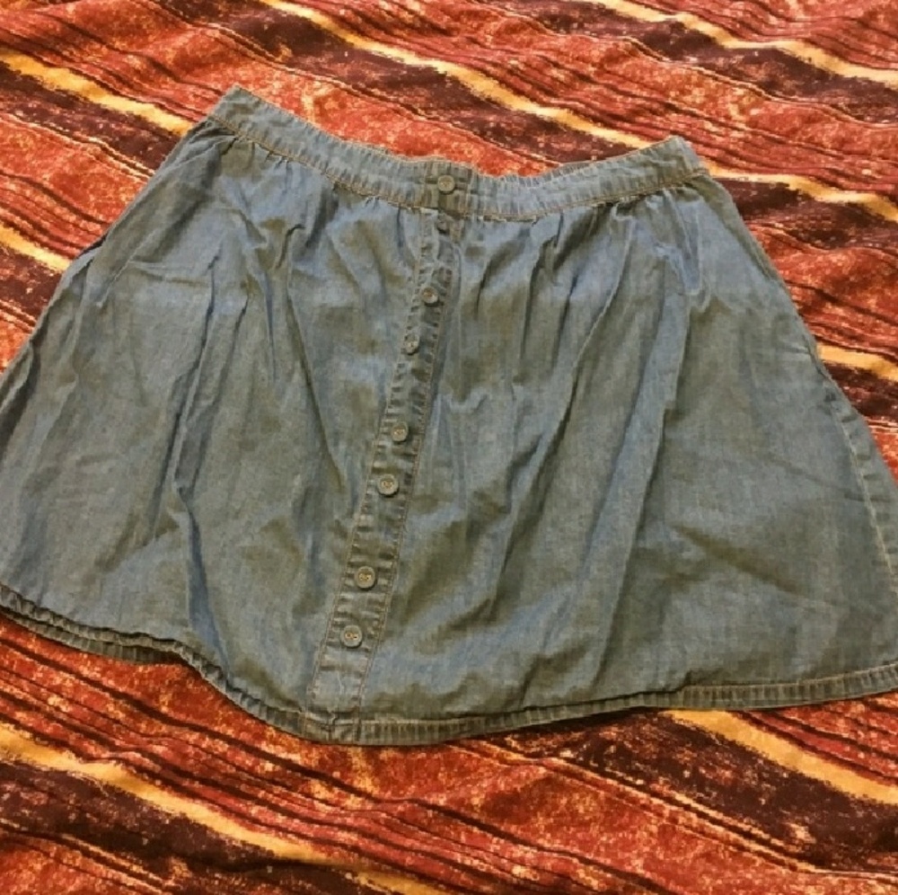 Denim skirt